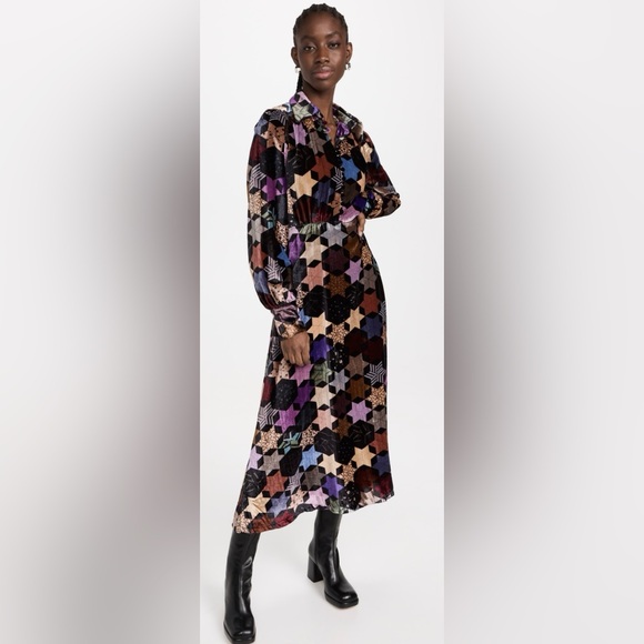 Sea New York Dresses & Skirts - SEA NEW YORK Estrella Star Print Velvet Dress- size Small